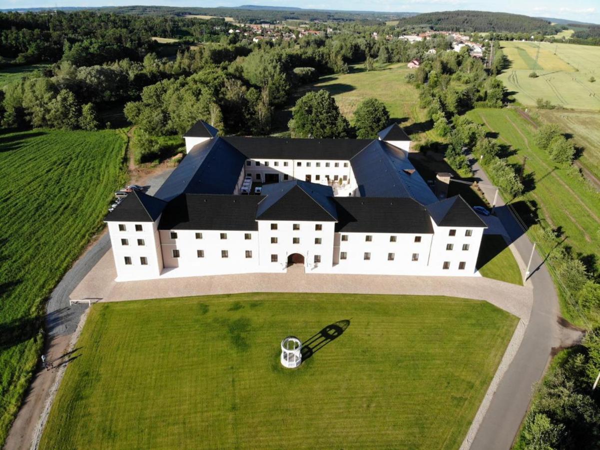 Chateau Sanov Hotel 5*